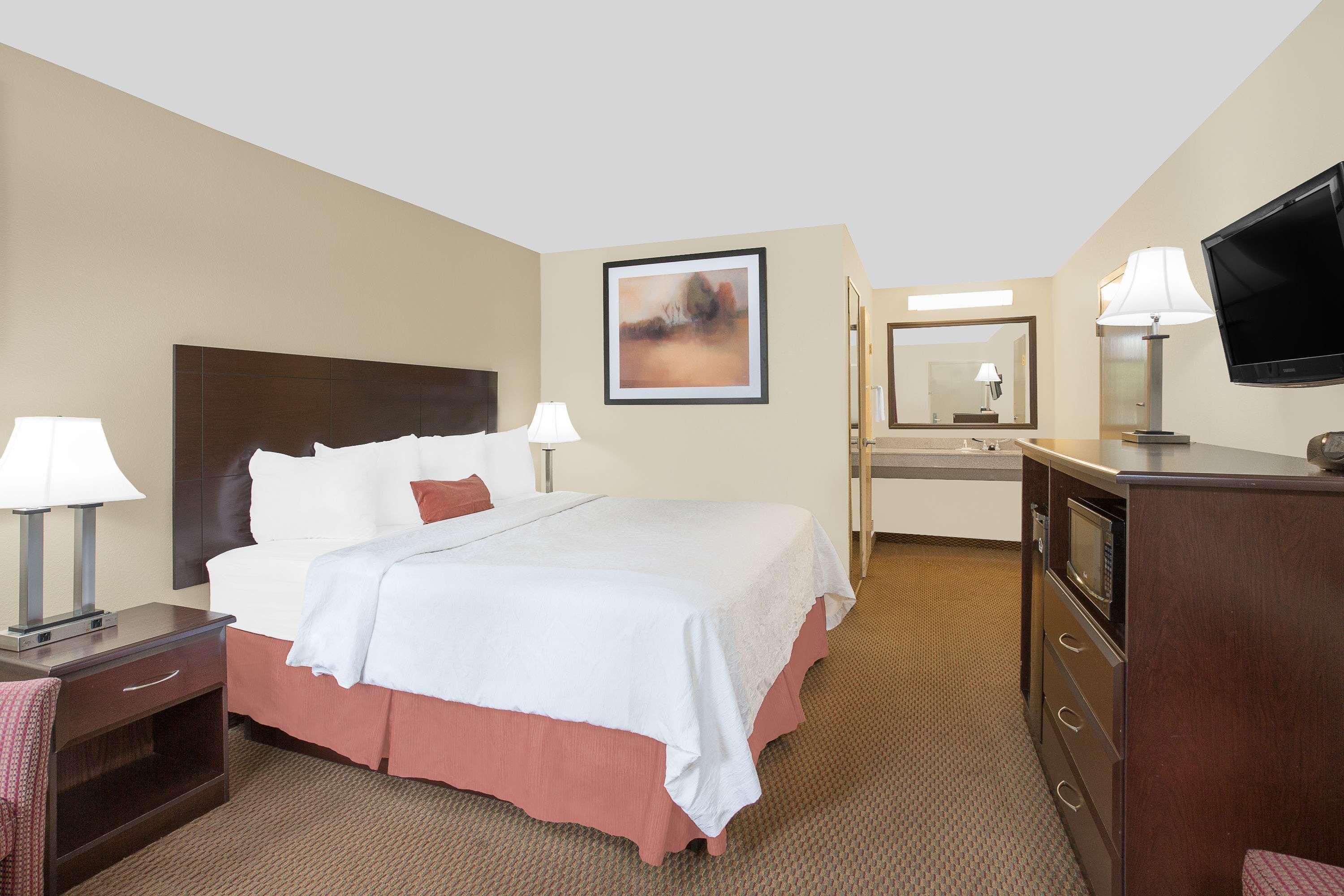 Baymont By Wyndham Greenville Exteriér fotografie