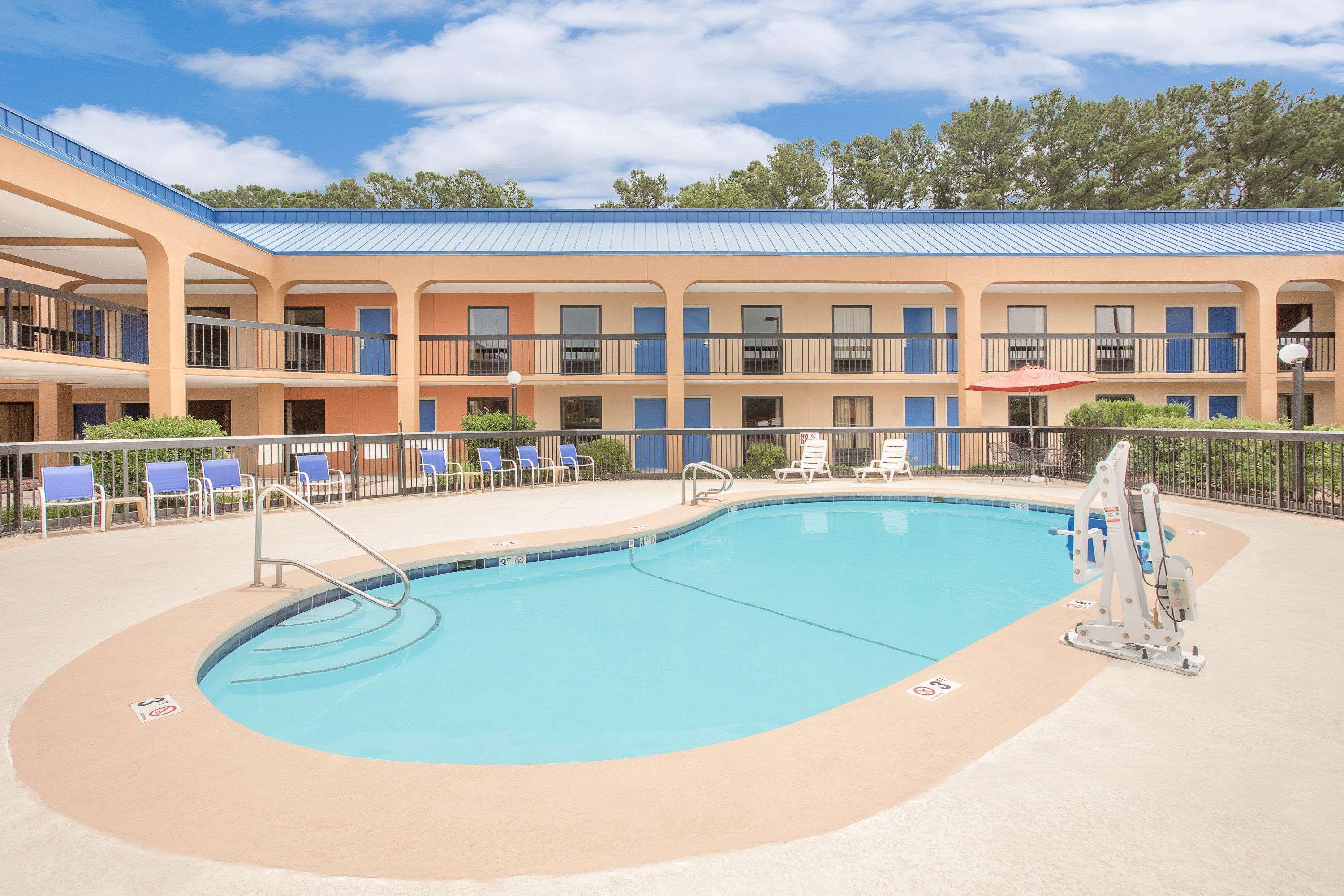 Baymont By Wyndham Greenville Exteriér fotografie
